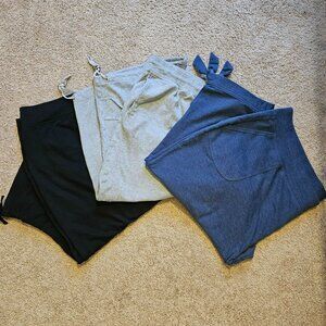 SIZE 30 32 AVENUE capris with leg ties pockets in blue gray black bundle lot